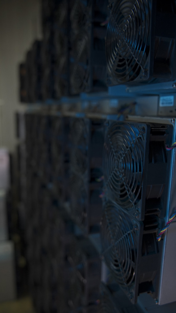 Холодный кошелёк для криптовалюты Ledger