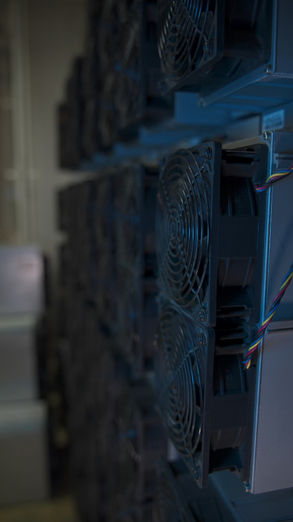 Холодный кошелёк для криптовалюты Ledger