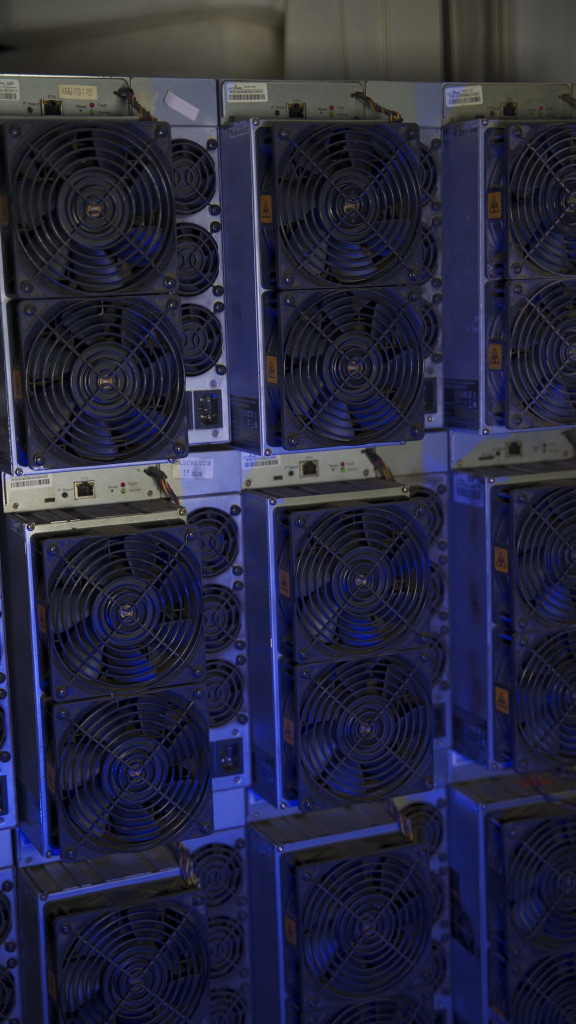 Холодный кошелёк для криптовалюты Ledger