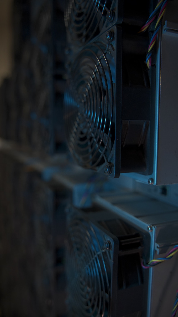 Холодный кошелёк для криптовалюты Ledger