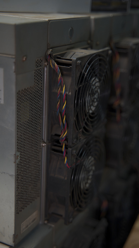 Холодный кошелёк для криптовалюты Ledger