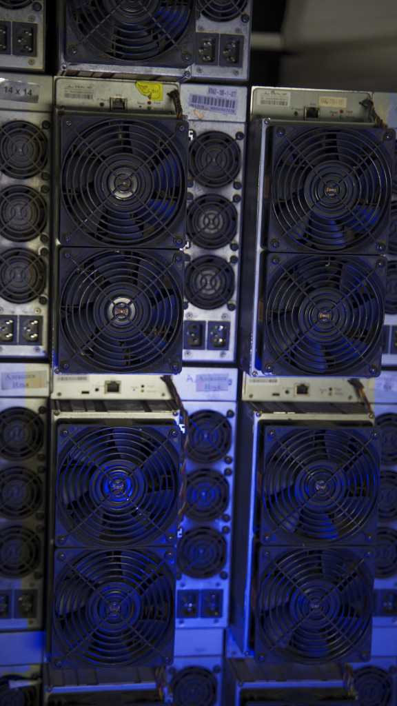 Холодный кошелёк для криптовалюты Ledger