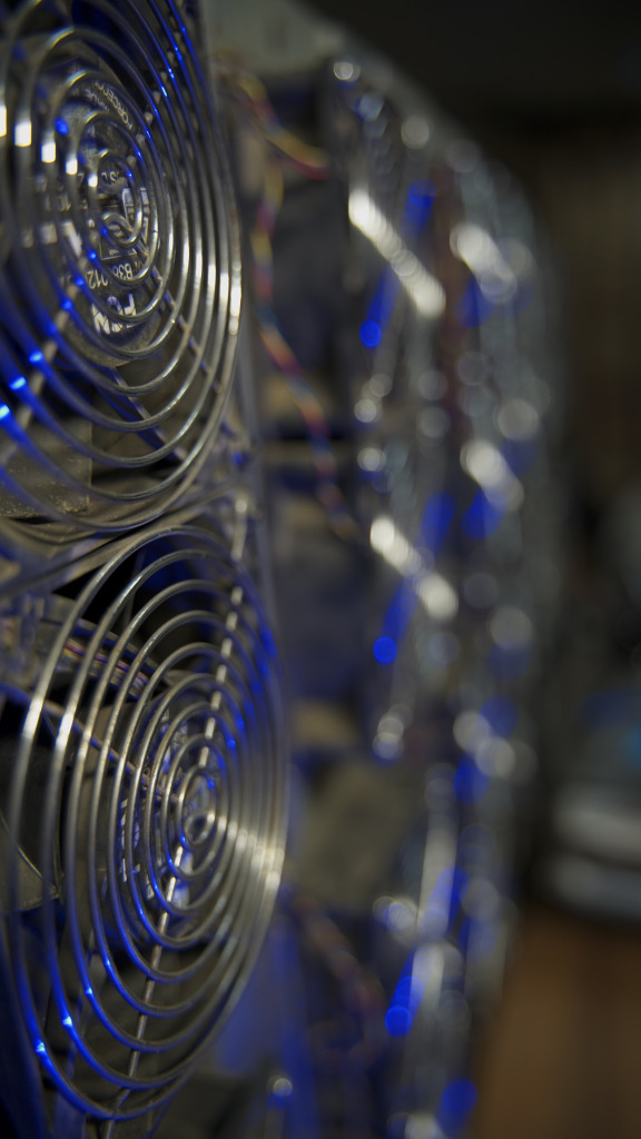 Холодный кошелёк для криптовалюты Ledger