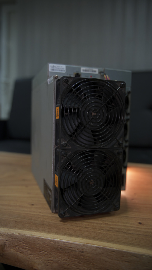 ASIC майнер Elphapex DG1 Home 2 ASIC майнер Elphapex DG1 Home 2