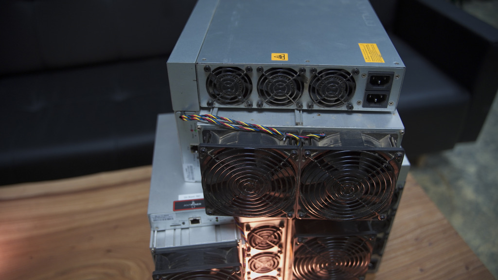 ASIC майнер Innosilicon T2TI 33 TH/s ASIC майнер Innosilicon T2TI 33 TH/s