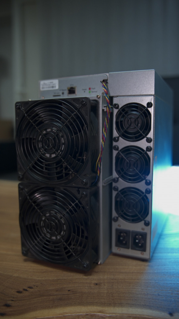 ASIC майнер YAMI Tech YM-200 Mini 150 MH/s ASIC майнер YAMI Tech YM-200 Mini 150 MH/s