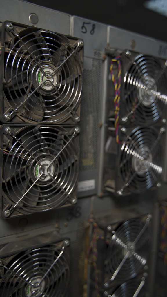 ASIC майнер Bitmain Antminer S19 90 TH/s